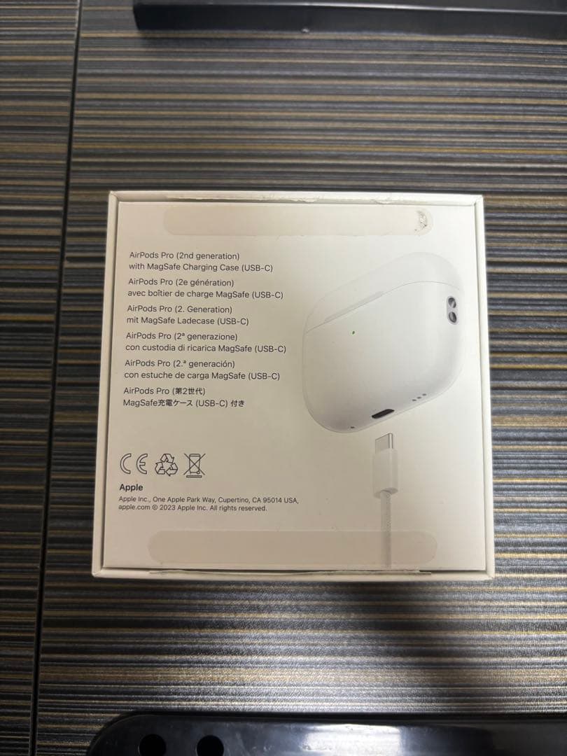 AirPods Pro 第2世代 右耳のみ ケース付き 【正規品】