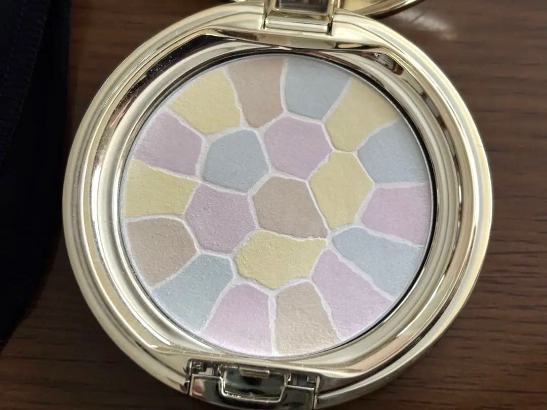 【エレガンス】ラプードル　オートニュアンスⅠV フェイスパウダー　パフ付