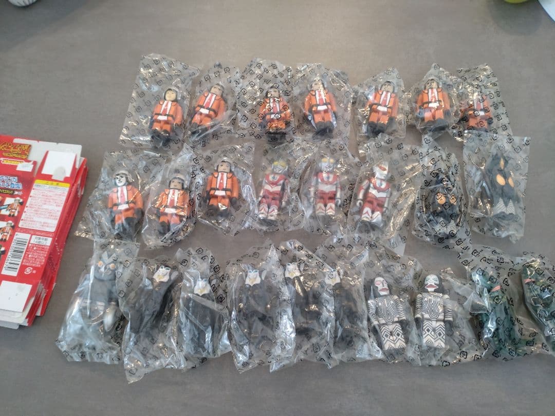 ウルトラマン　キューブリック　25体セット