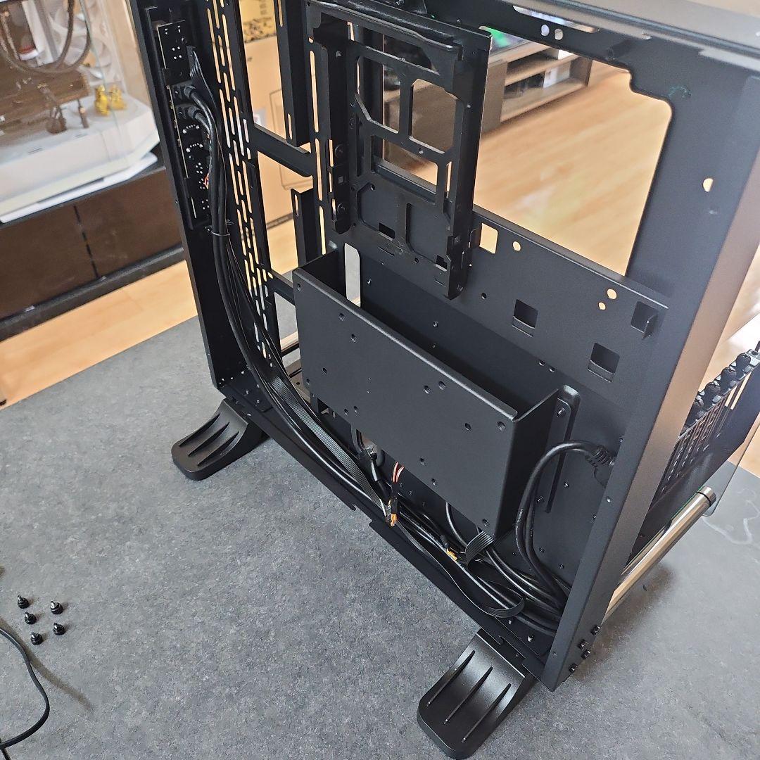 Thermaltake Core P3 ミニタワーPCケース ガラスパネル付き