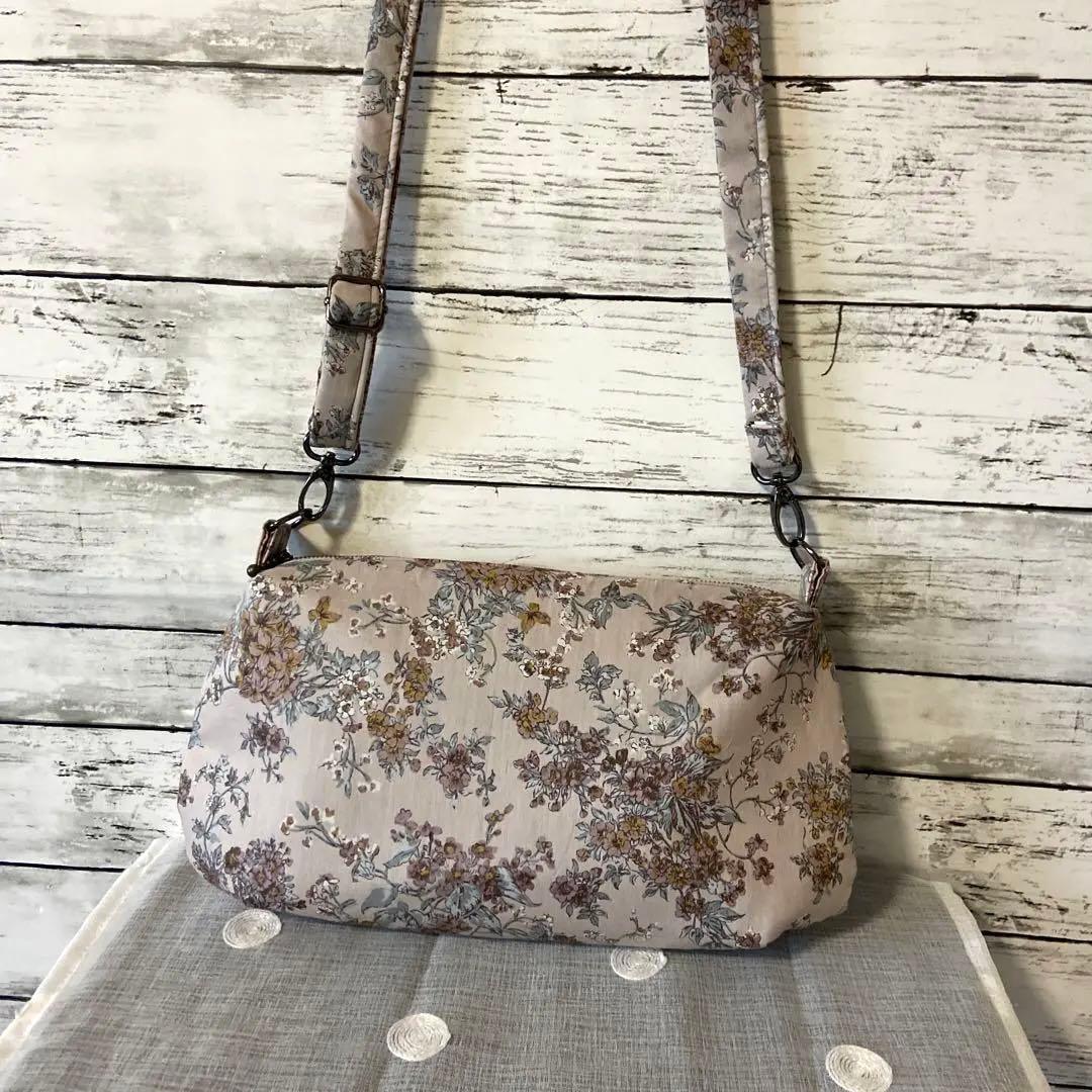 ラウンドトート(ショルダー)バッグ　ハンドメイド