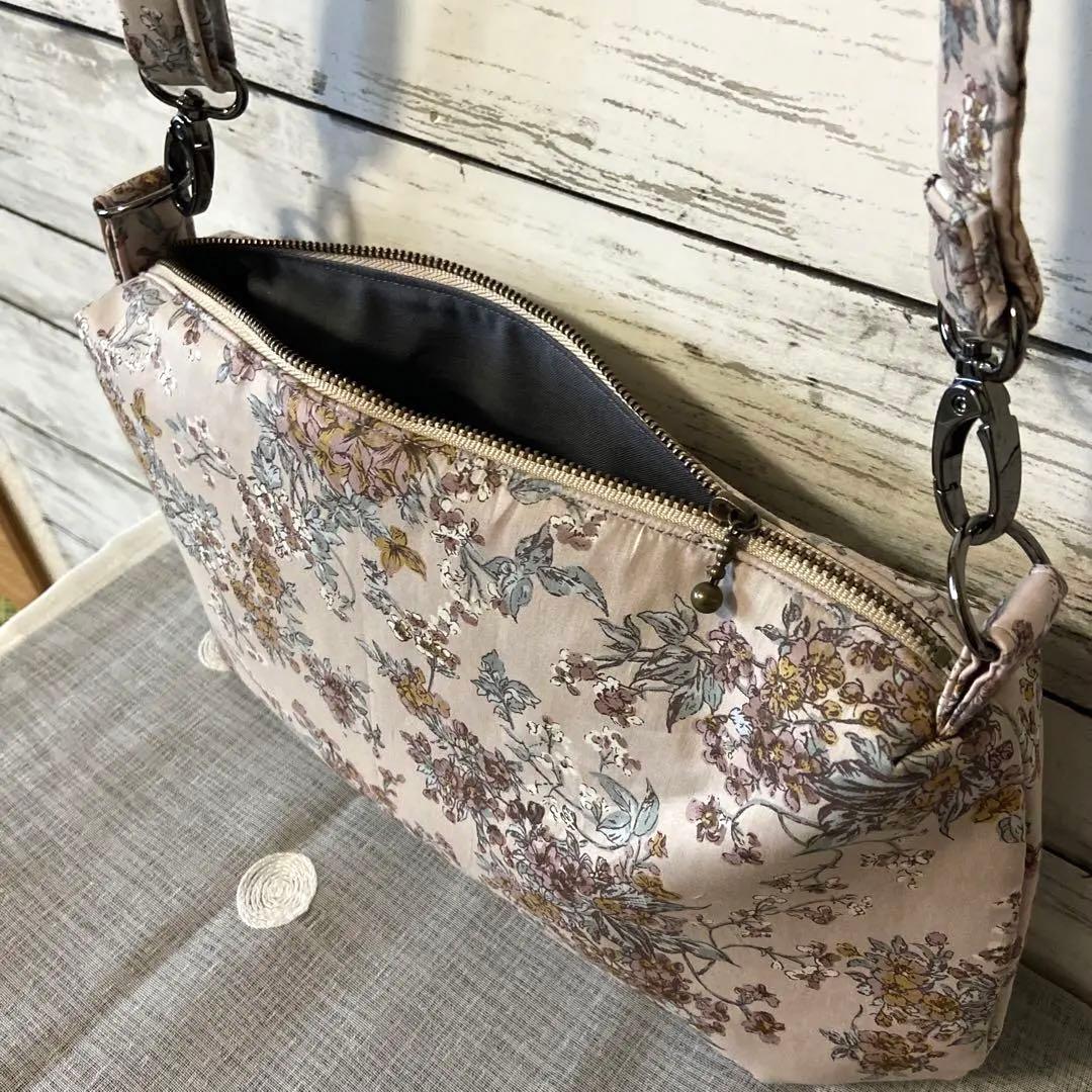 ラウンドトート(ショルダー)バッグ　ハンドメイド