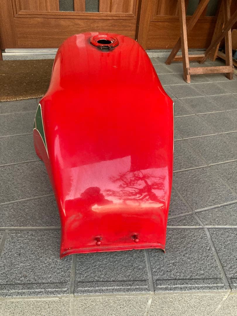 DUCATI バイク用タンク 赤