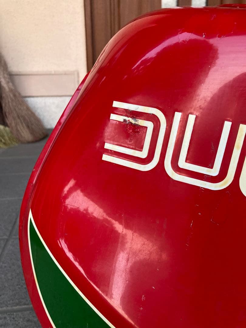 DUCATI バイク用タンク 赤