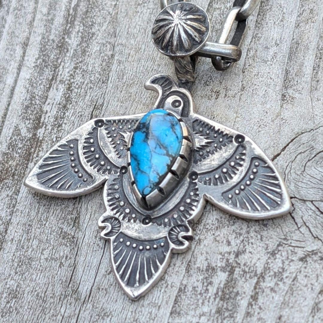 ハンドメイドのターコイズトップ　シルバートップ インディアンジュエリー風