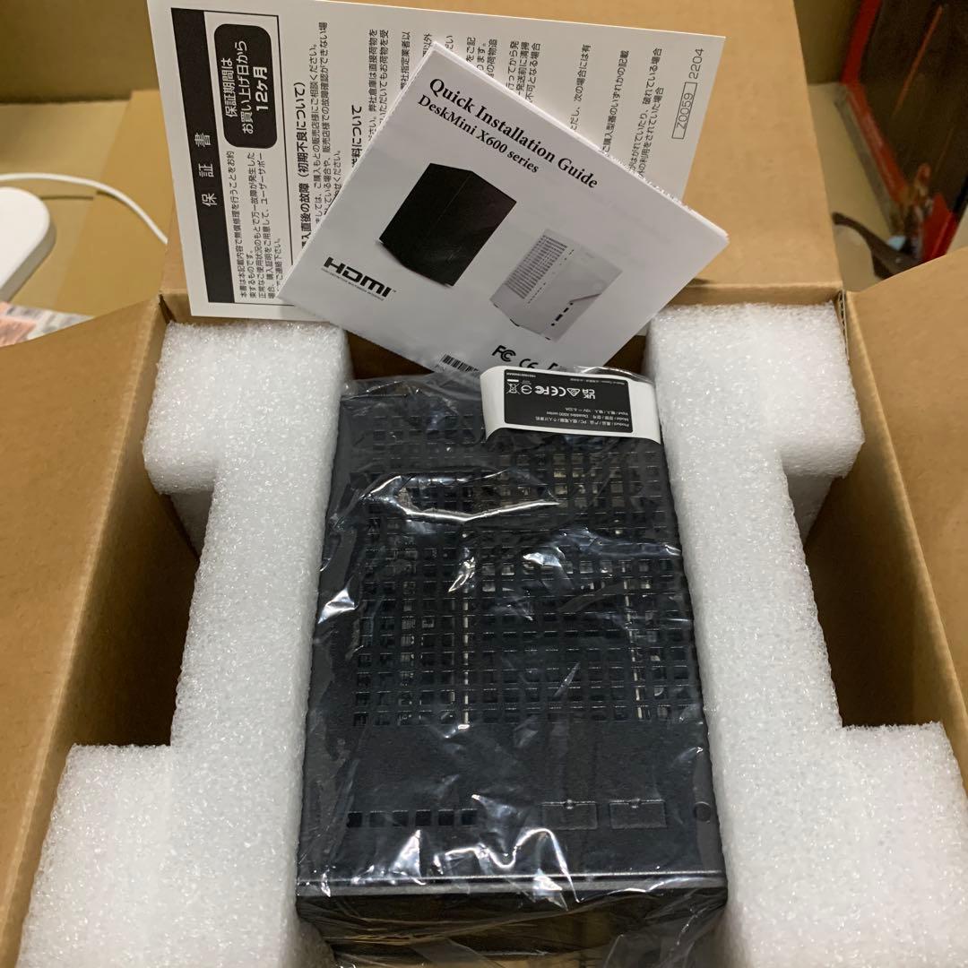 ASRock DeskMini X600 PCケース