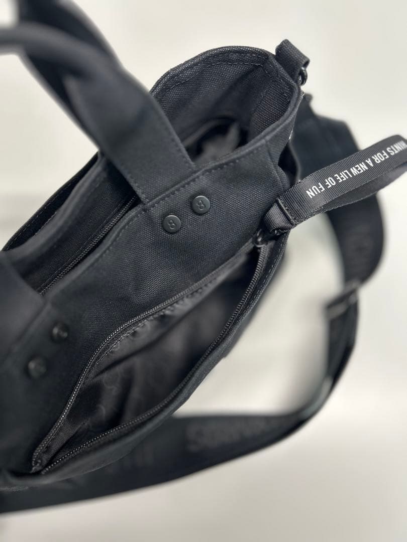 8 YARDS ブラック カートバッグ