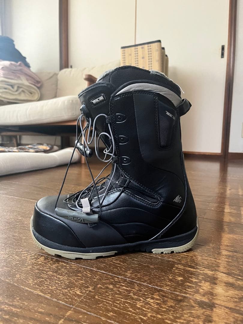 NITRO スノーボードブーツ CROWN TLS 26.0