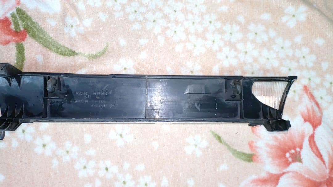 日産 S13前期　シルビア　フロントグリル　62310-50F00　割れあり