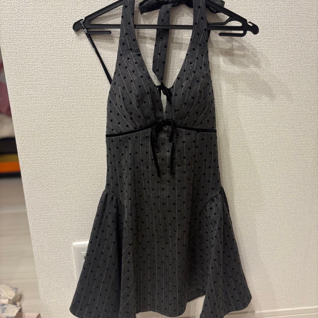 Vカットバストリボンハートフレアマイクロミニドレス