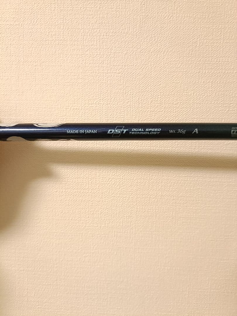 ゼクシオ ユーティリティ6番28度 ブルー