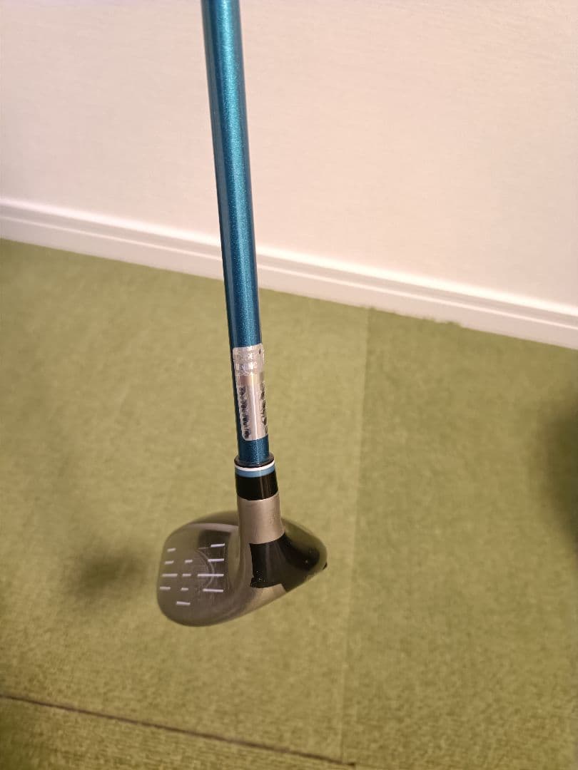 ゼクシオ ユーティリティ6番28度 ブルー