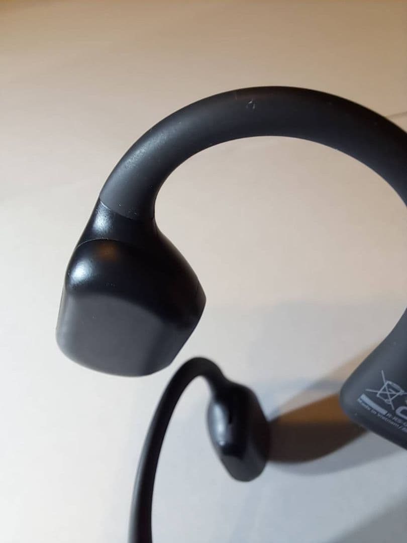 SHOKZ 骨伝導イヤホン 専用ケース 充電ケーブル User Guide付き