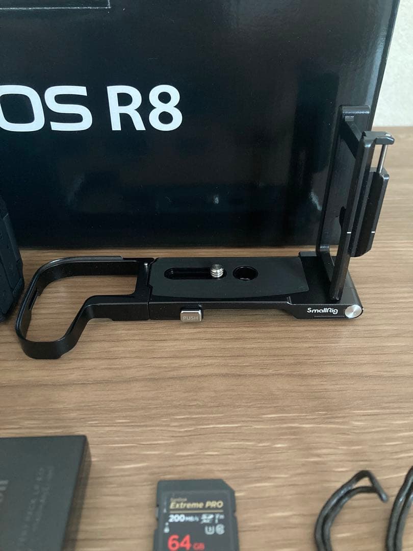 Canon EOS R8 付属品付き