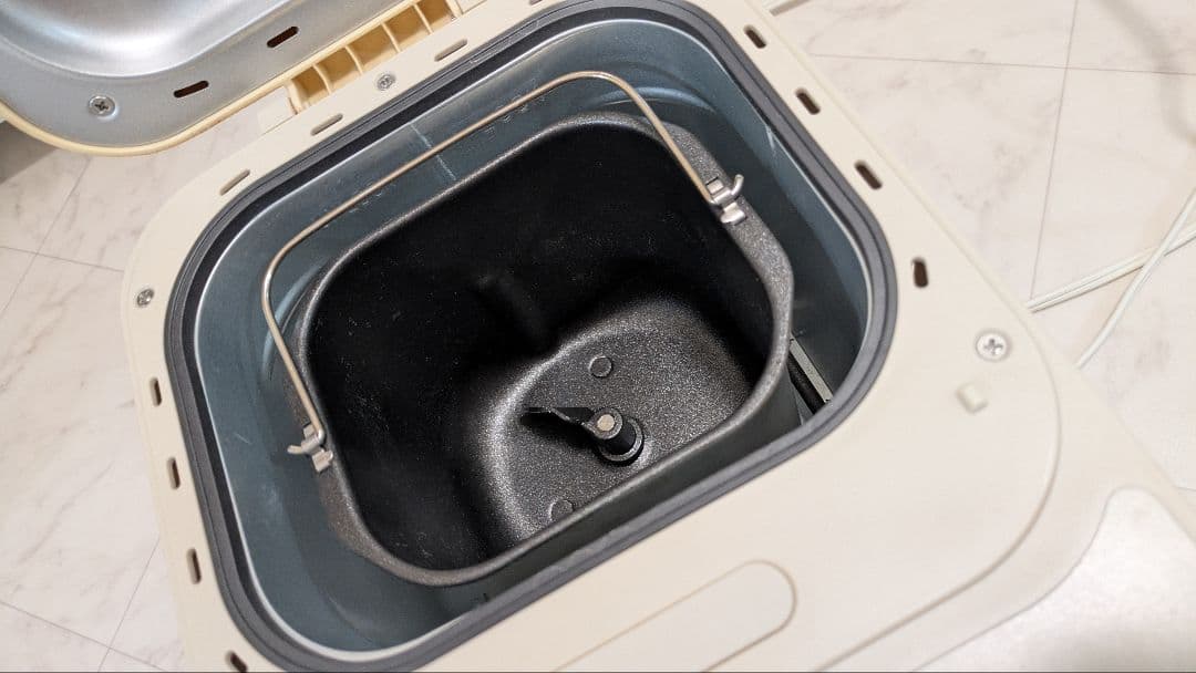 キキ　ホームベーカリー 木目調 多機能