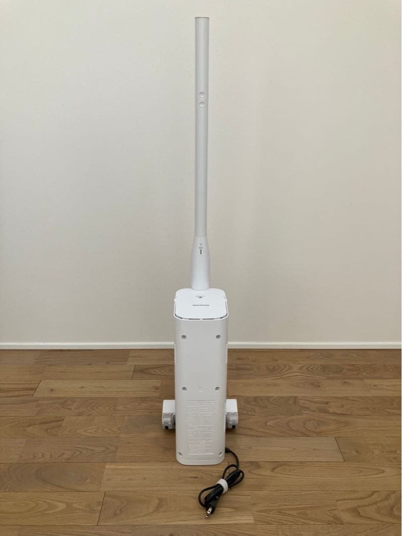 Panasonic セパレート型コードレス掃除機　MC-NS10K