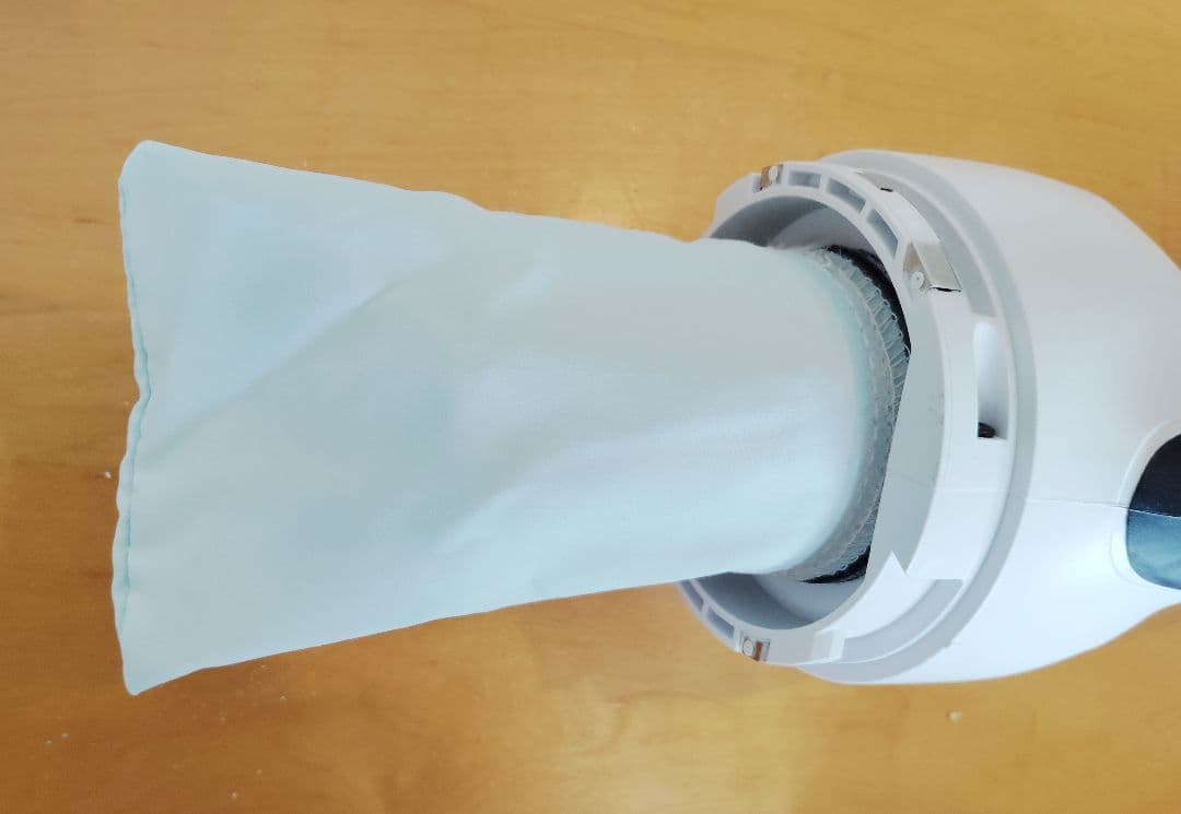 Makita 充電式クリーナー CL180FD 本体＋バッテリー＋充電器＋おまけ