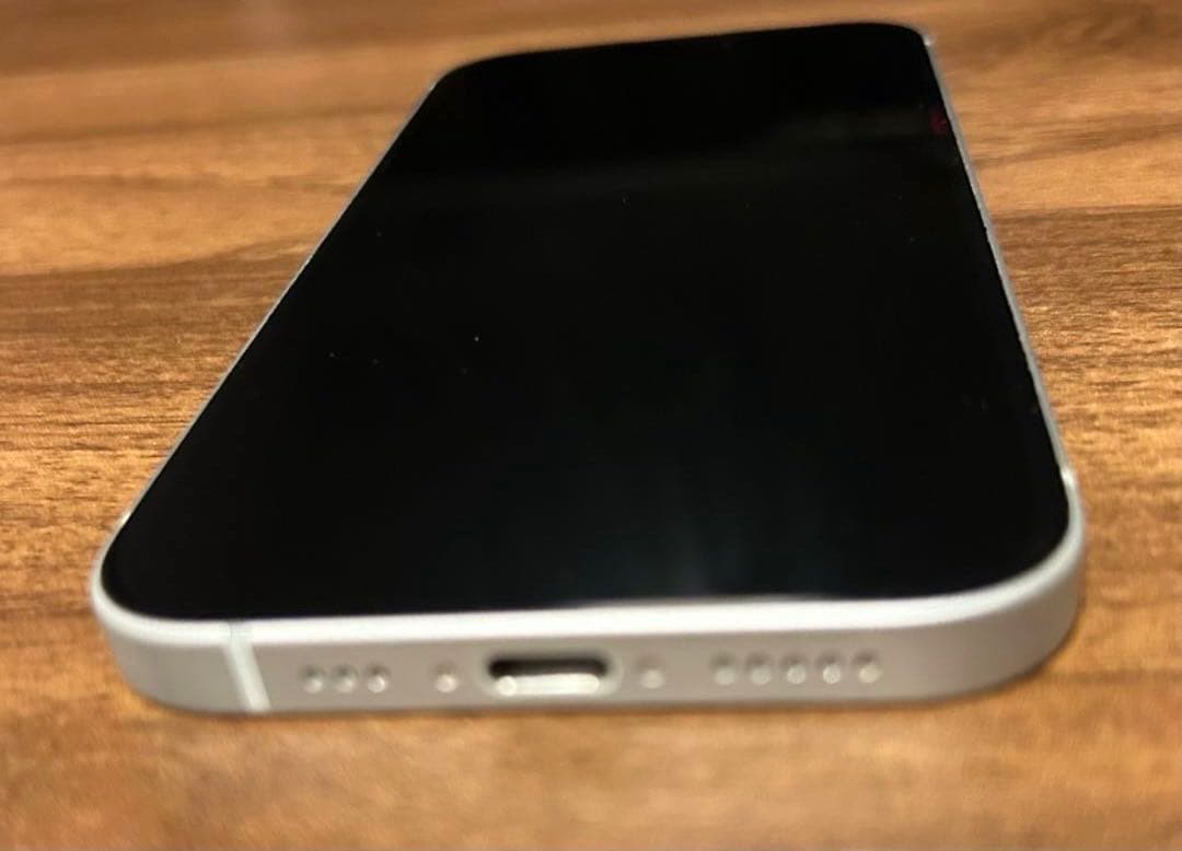 専用、！Apple iPhone 15 128GB 箱　 未使用充電器あり