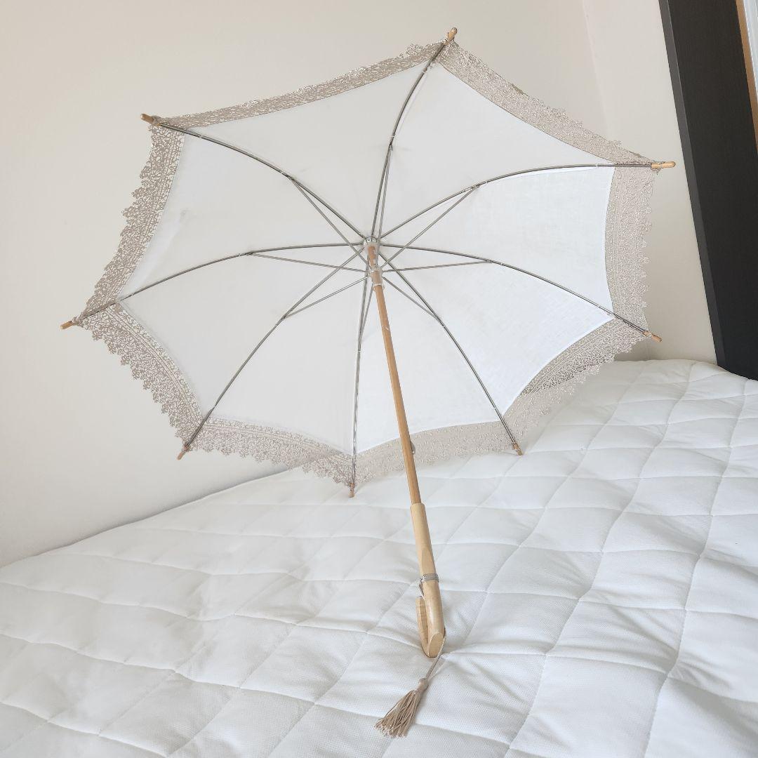 近沢レース　日傘　白　アイボリー　清楚　撮影　刺繍　ゴールド