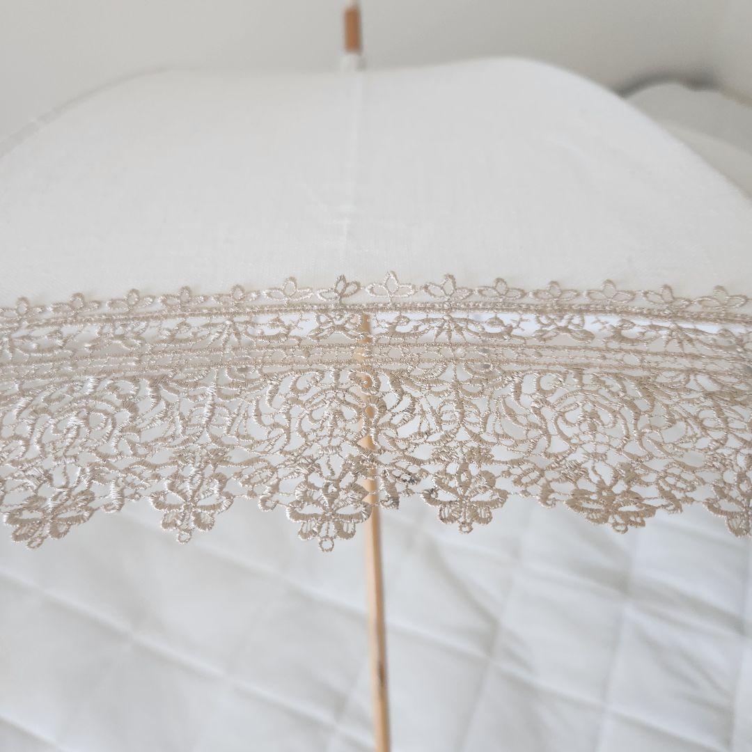 近沢レース　日傘　白　アイボリー　清楚　撮影　刺繍　ゴールド