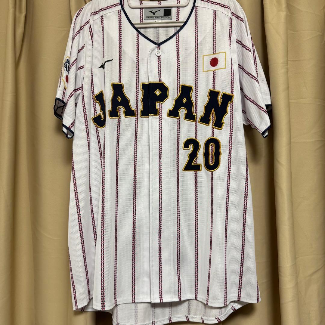 戸郷翔征　読売ジャイアンツ　日本代表ユニフォーム