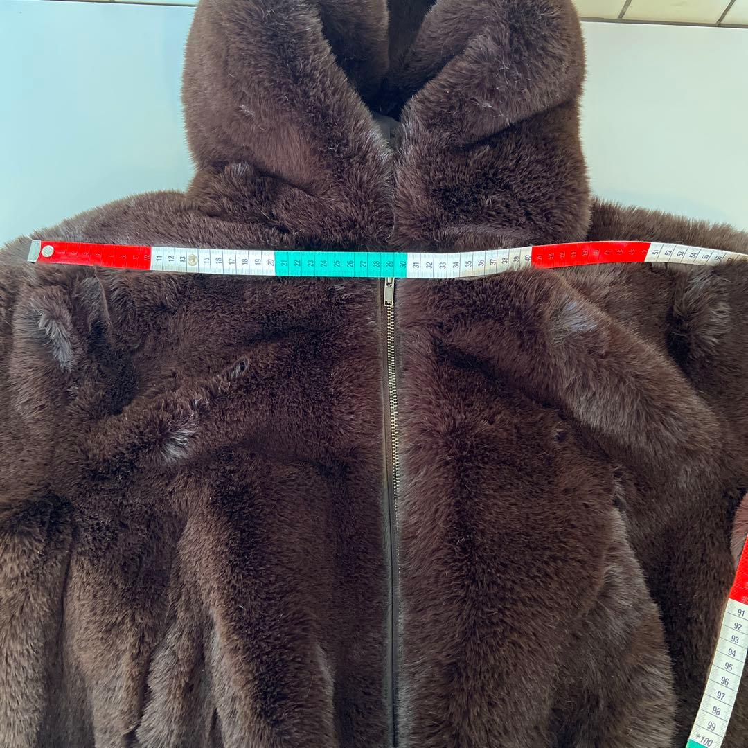 【最終値下】twiceモモ新品SKIMS FUR ZIP UP JK (S)