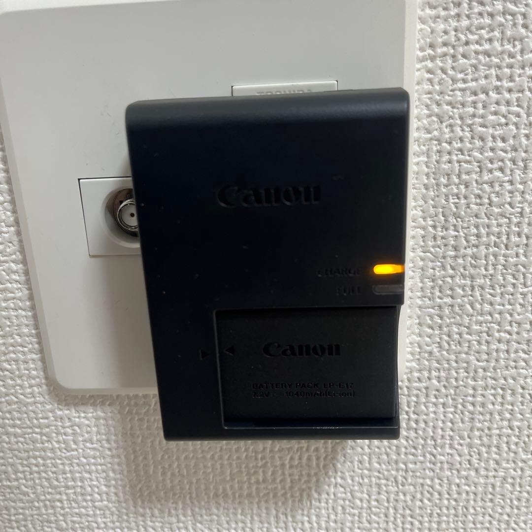 Canon デジタル一眼レフカメラEOS kiss X10i ダブルズームキット