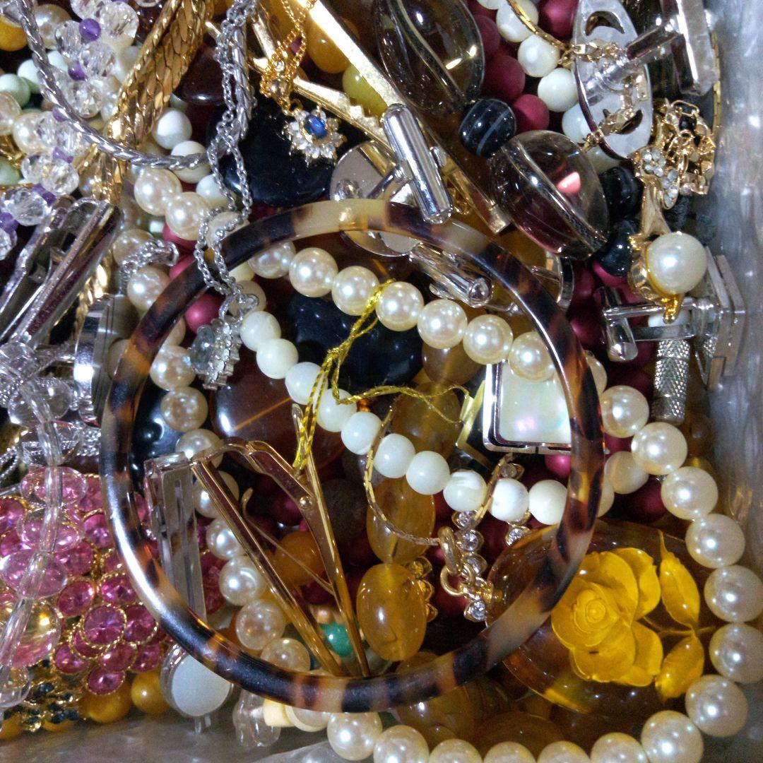 アクセサリーまとめ売り大量