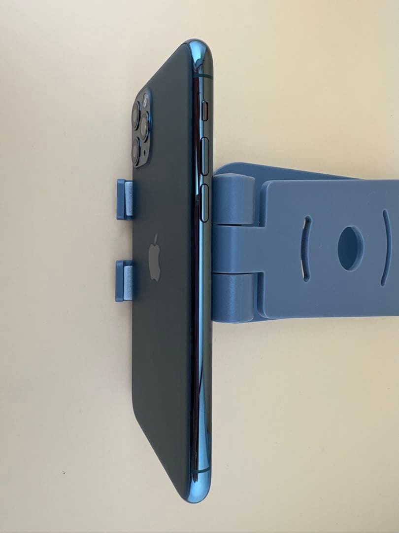 iphone 11pro 64GBミッドナイトグリーン　バッテリー100%