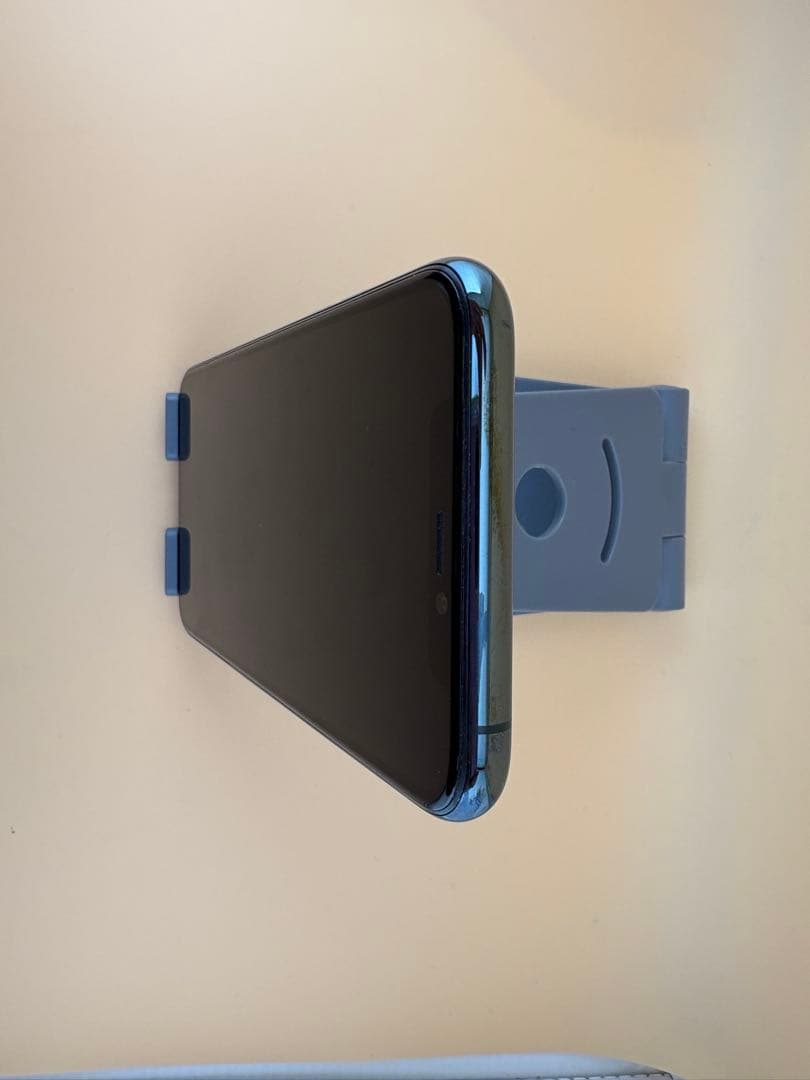 iphone 11pro 64GBミッドナイトグリーン　バッテリー100%