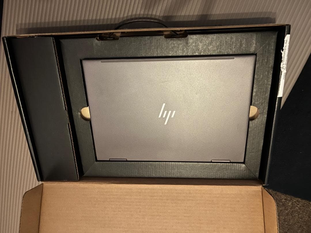 HP ENVY x360 AMD Ryzen™ 3 2300U 4GB