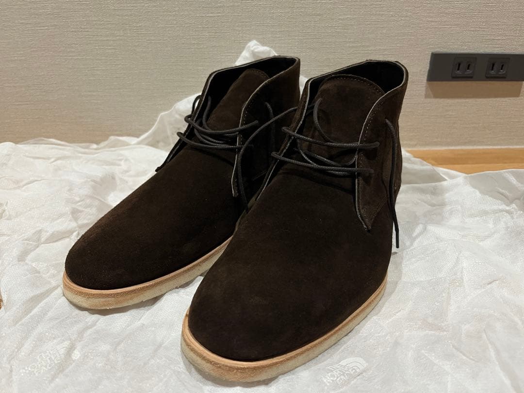 ダークブラウン スエード チャッカブーツ