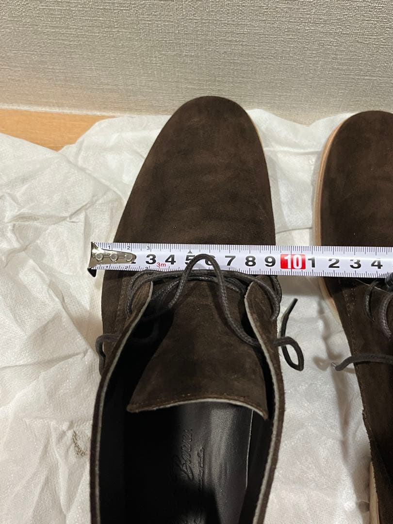 ダークブラウン スエード チャッカブーツ