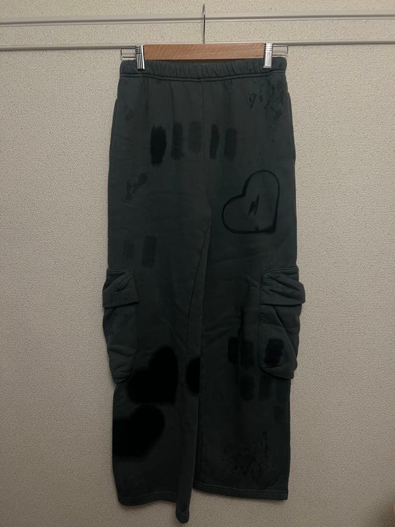 【最終値下げ】新品‼️ collina strada ハート カーゴパンツ カーキ