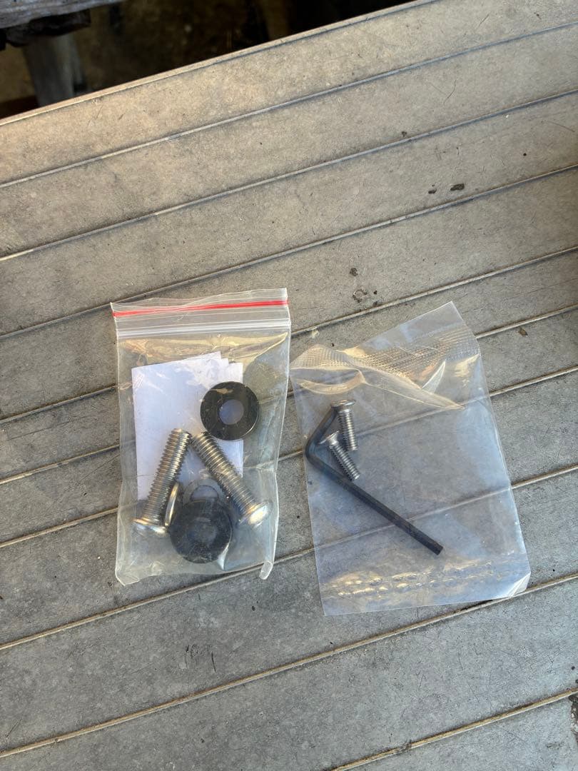 トライアンフボバー MOTONE CUSTOMS アンダーカーバー