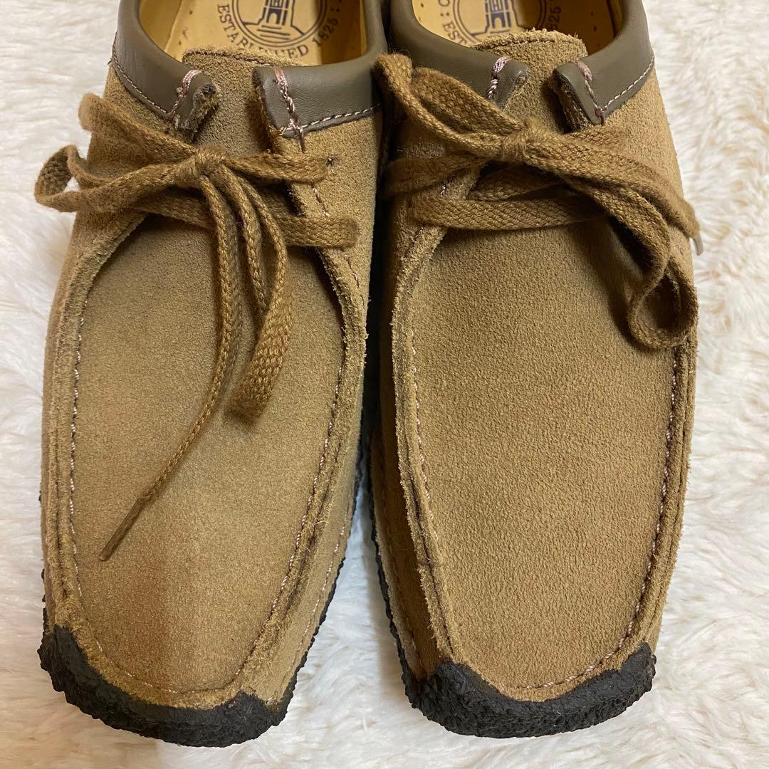 ちっち　クラークス ナタリー　ベージュ　クレープソール　レザー　モカシン