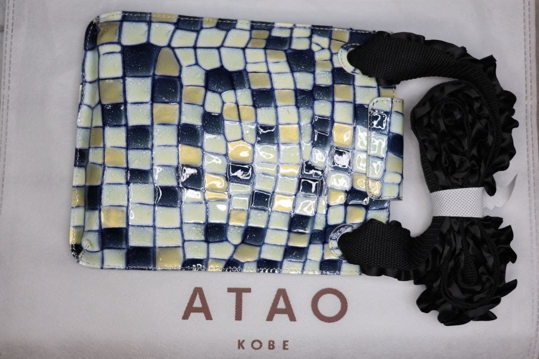 ATAO ペタンコポシェット+Batty（バティ）+limo（リモ）未使用品