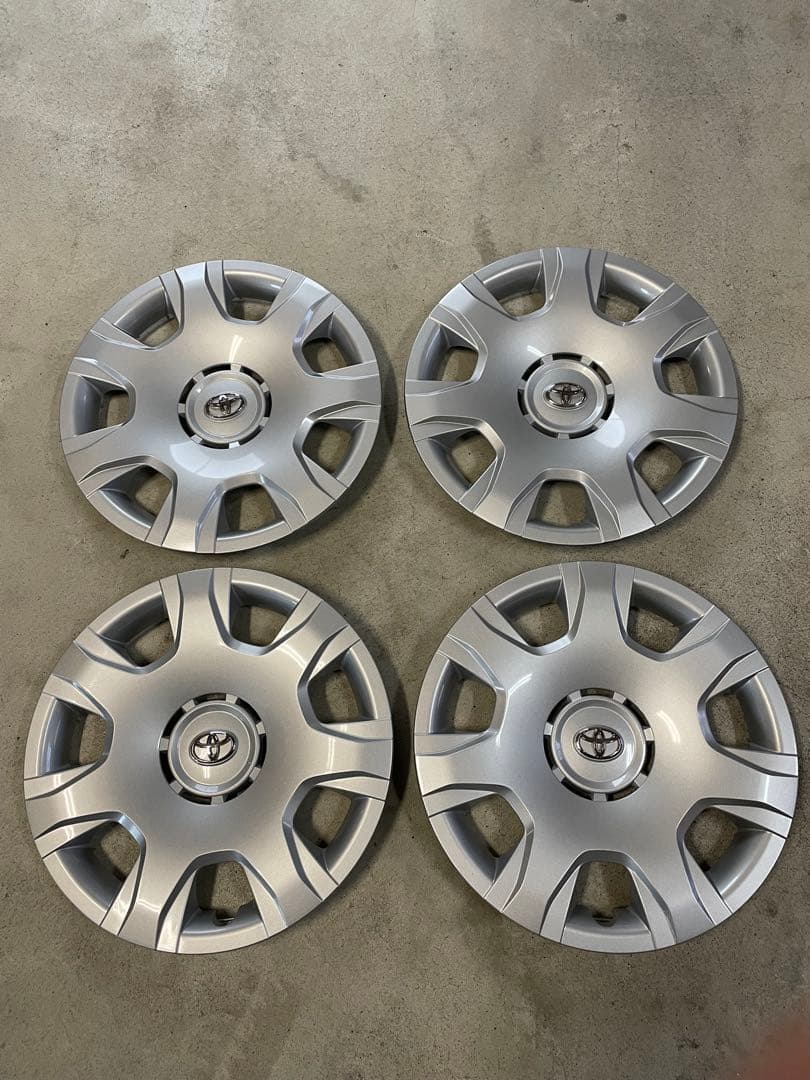 ハイエース新車外し　15インチタイヤホイール ホイールカバーセット