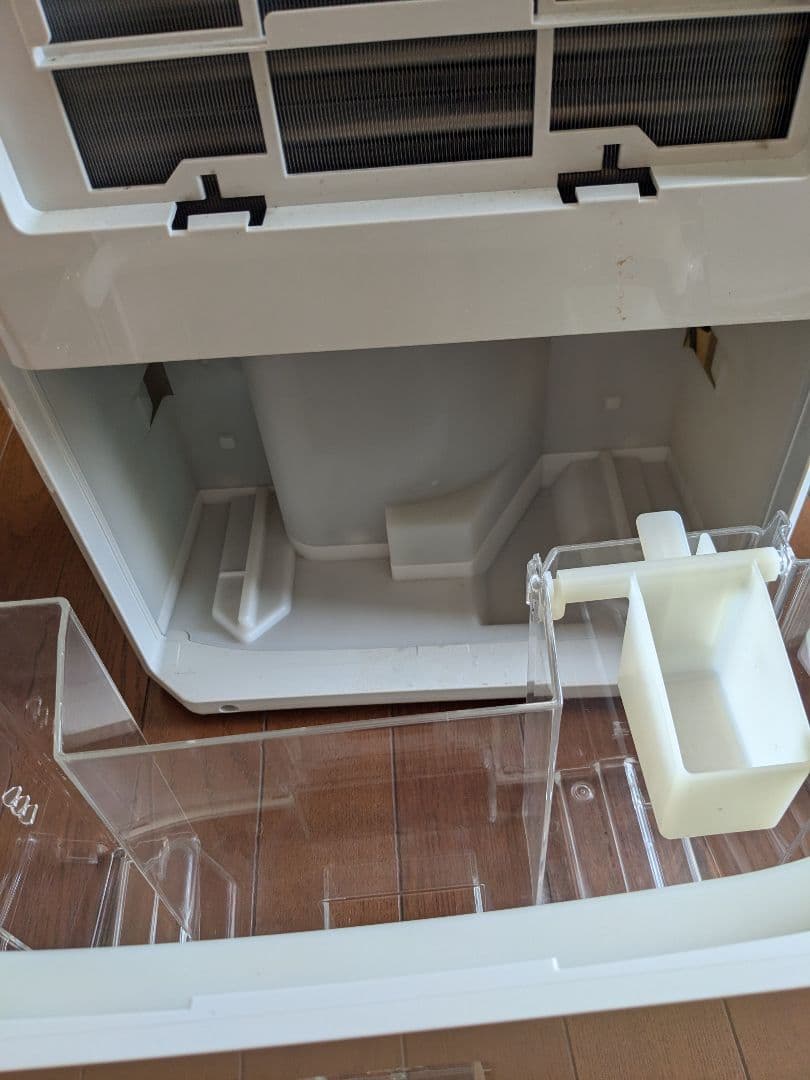 コロナ製除湿機CDM-1018 2018年