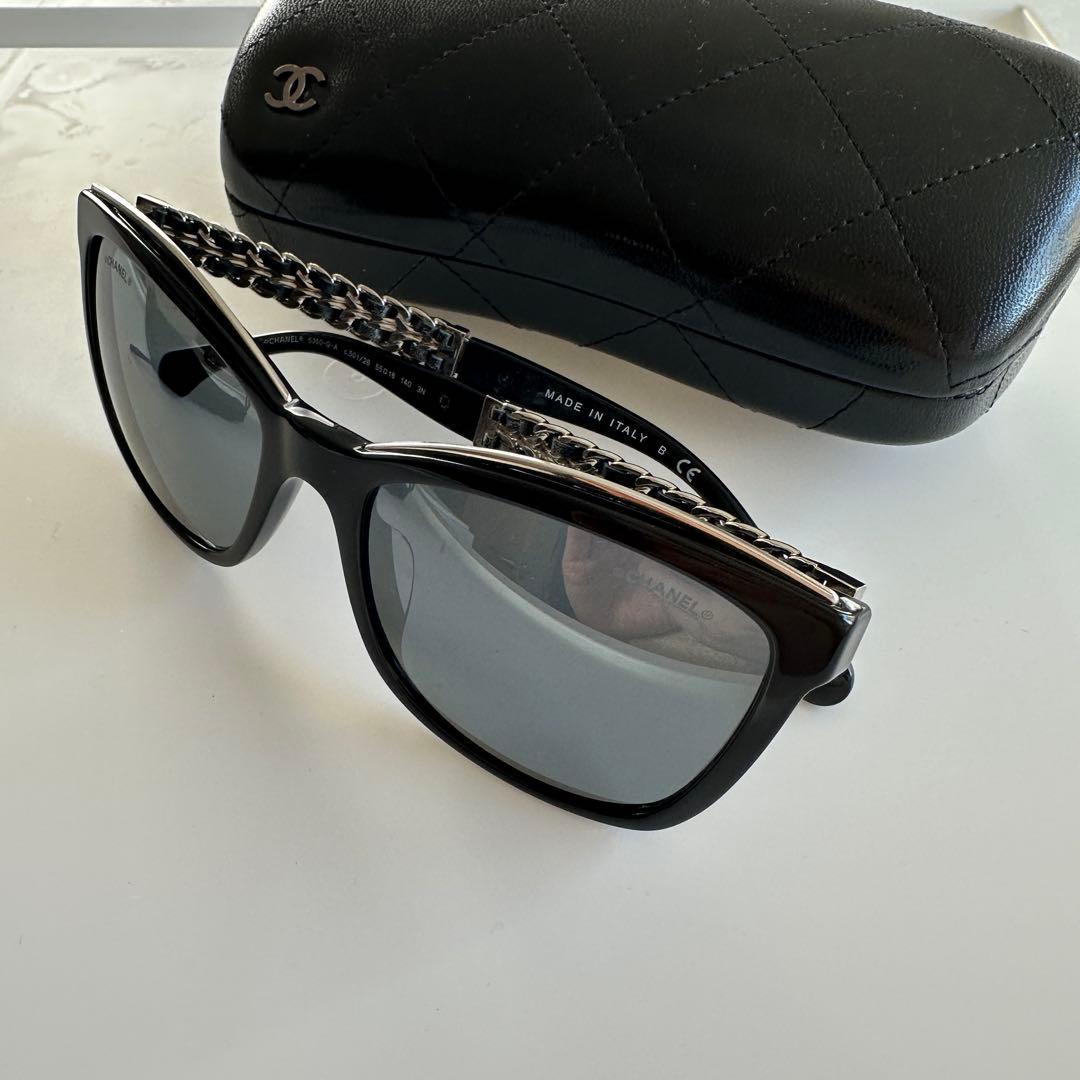 Chanel サングラス ブラック チェーン　ケース付き