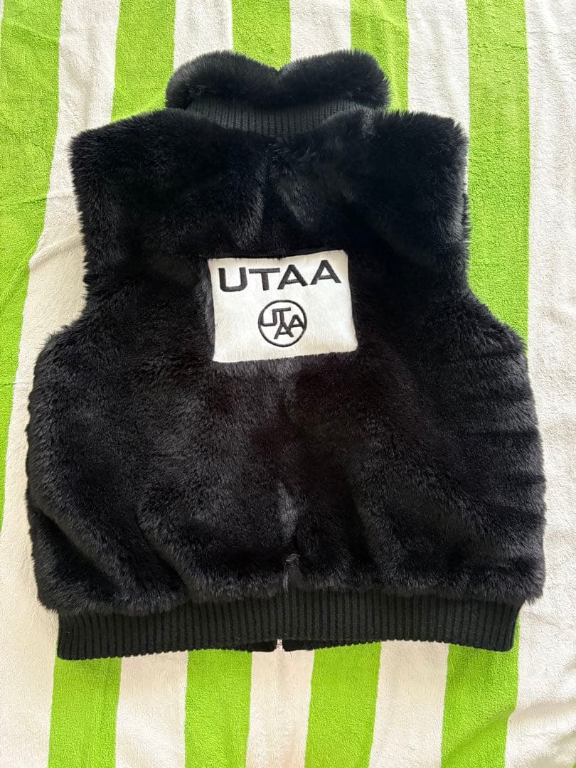 早い者勝ち★UTAA フェイクファーベスト ブラック