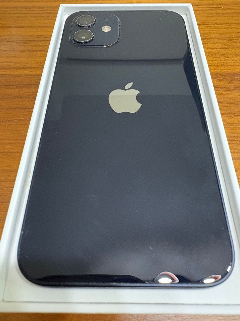 Apple iPhone 12 ブラック 本体　64ＧＢ　86% SIMフリー