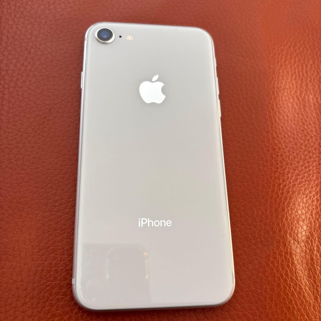 Apple iPhone 8 ホワイト 白 本体