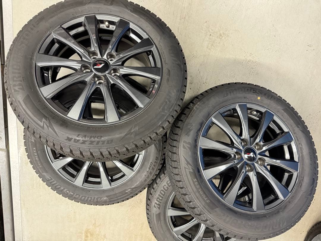 ヴェルファイア/アルファード　40系 18インチスタッドレスセット　美品