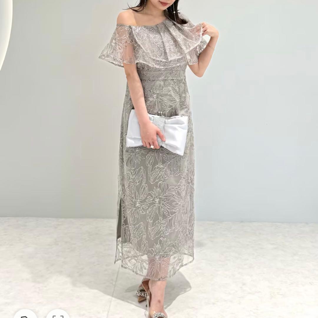 【新品タグ付✨️】LEJA フリルオフショルダースパンコールIラインドレスMグレー
