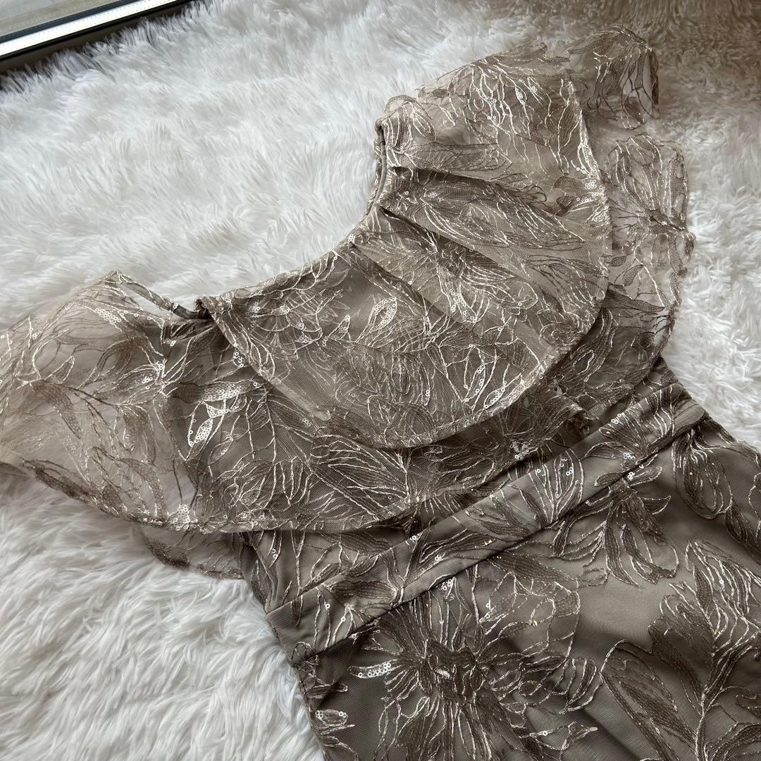 【新品タグ付✨️】LEJA フリルオフショルダースパンコールIラインドレスMグレー