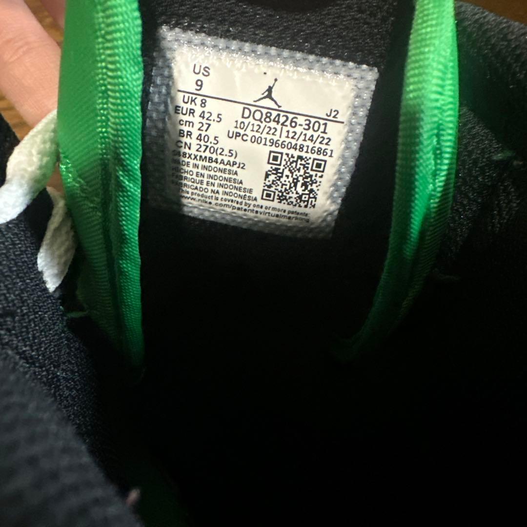 zmasaru627様•*•.¸♬︎NIKEAIR JORDAN 1 MID