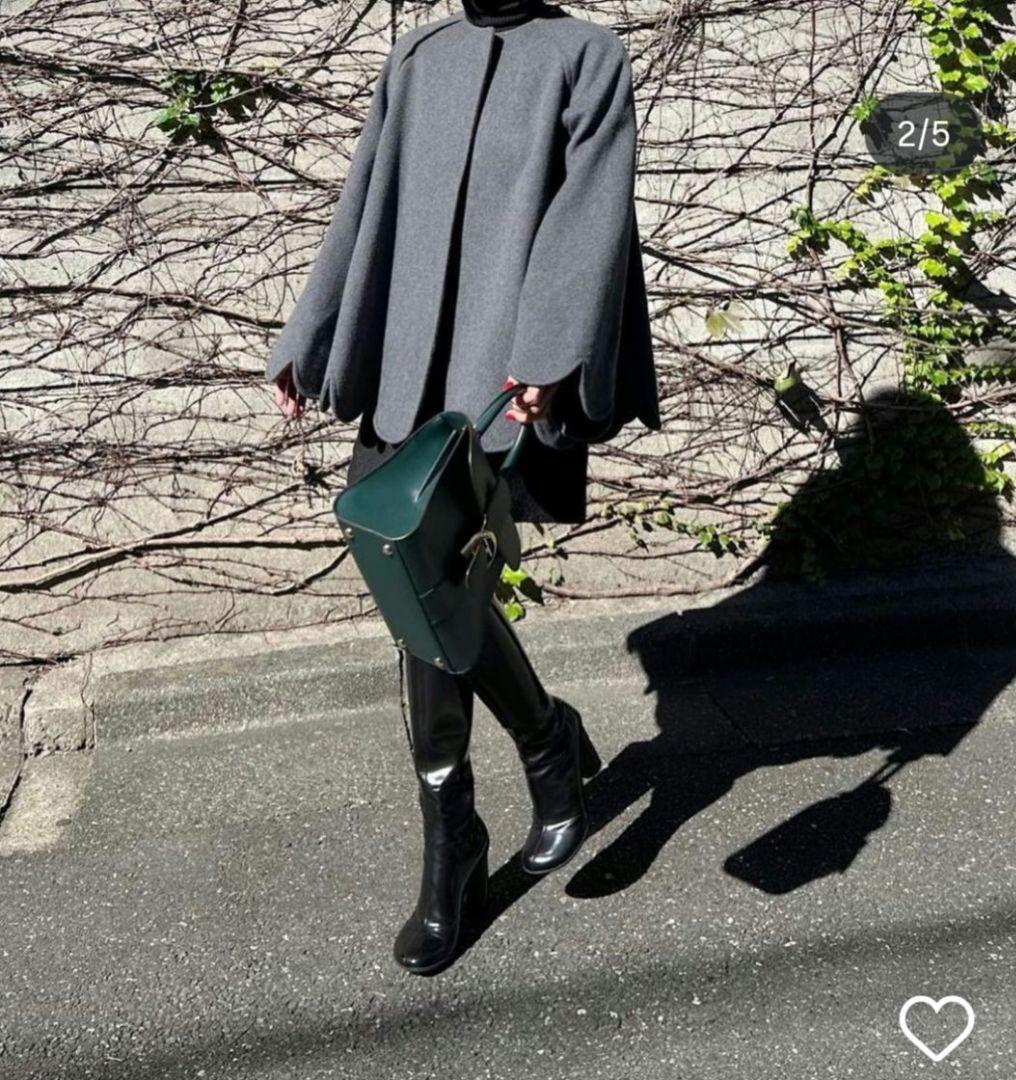 cygne シーニュ　スカラップケープsophie 　ポンチョ　グレー　サイズ0