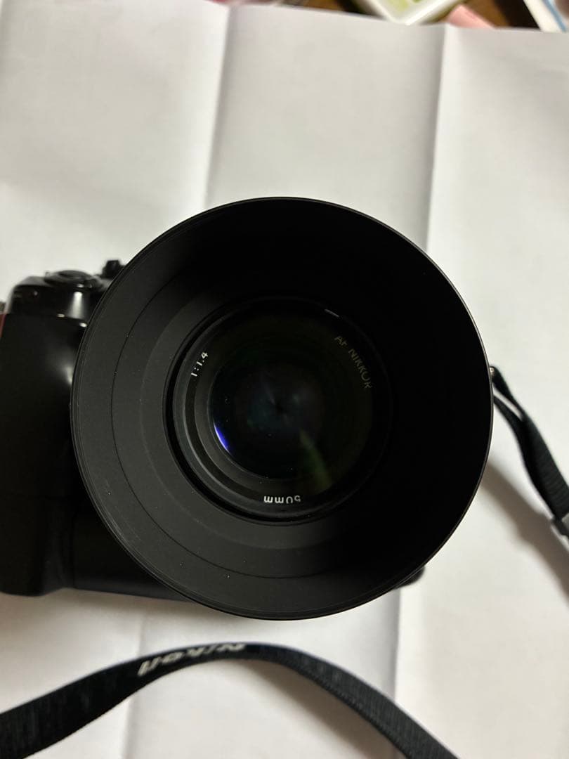 Nikon F4S 一眼レフカメラ + AF Nikkor 50mm