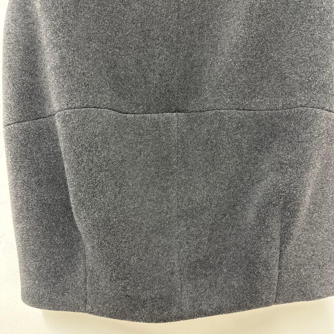 ダークグレー ベスト／ETRE TOKYO